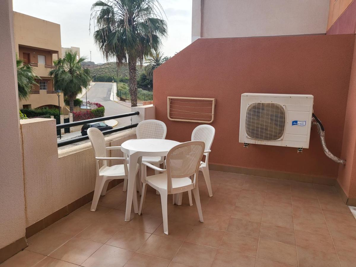 ¡Apartamento en primera línea con terraza y cerca de la piscina comunitaria! Vera Exterior foto